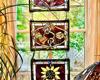 TIFFANY STYLE STAINED GLASS PANELS.