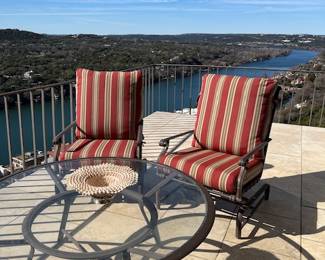 Outdoor set in perfect condition-4 chairs