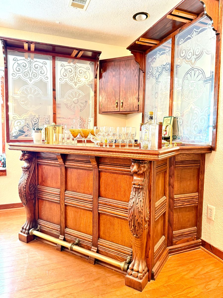 Bar not for sale, just the barware items :)