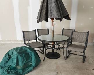 Martha Living patio set and cover