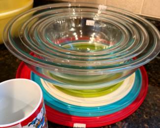 Nesting Bowls