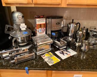 KitchenAid Professional 600 Mixer (BL), Gevalia Coffee Maker, Tilso Japan Decanter Set