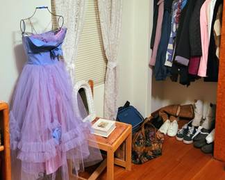 Vintage Dress & Clothing