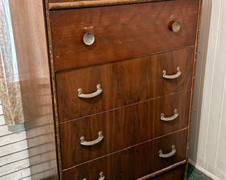 Waterfall Vintage Chest