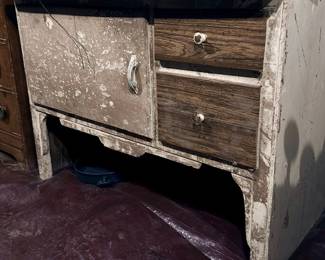 Enameled Top ..Cool Piece to Restore