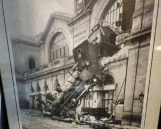 Poster Big Train Mishap /Paris
Large framed  