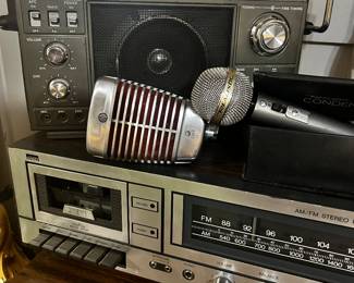 Vintage Radio, Microphones +