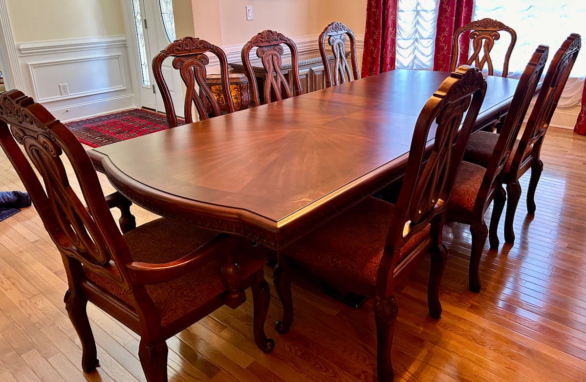 Dining Table/8 Chairs with Trestle Design Base