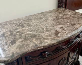 Marble/Granite Top of Pieces