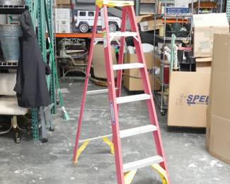 Werner Mo. FS206 6ft Non-Conductive Fiberglass Ladder