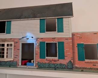 Vintage Metal Doll House