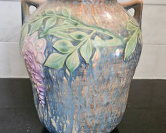 Vintage Roseville vase - in good condition