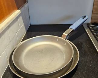 Misen carbon steel pans