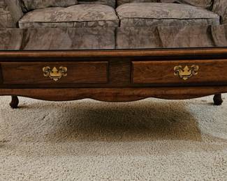 Coffee table with two usable drawers & a removable glass top