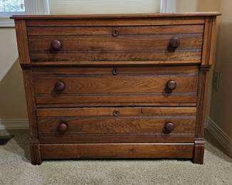 3- draw antique dress