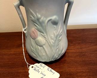 Hull pottery...beautiful colors!