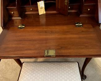 Ladies Secretary open...