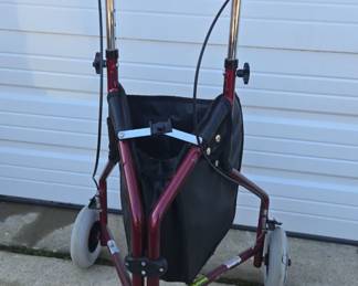 Scooterville Nova Triangular Walker With Storage Basket