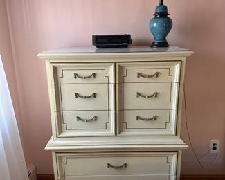 They don’t make ‘em like they used to! Solid!