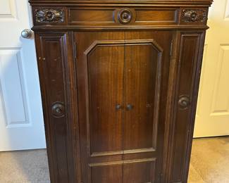 Victor Victrola Talking Machine Mahogany "Credenza" Model 42311 Record Player