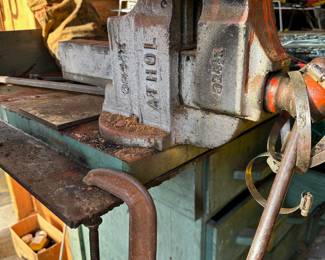 Athol Machinist Cast Iron Vise