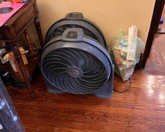 fans, several available.