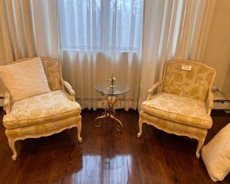 The Bergere chairs popping in again, to say, " Buy Me"....