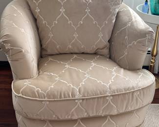 Swivel style chair that all the resale sights crave. Vintage, with made in USA quality, and new, perfect fabric. Who needs Chairish & First Dibs, when you can buy where they buy. At sales!