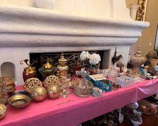 More HH decor. Items will be added.