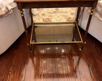 Nice accent furniture pieces throughout