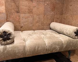 settee--- Available for pre-sale