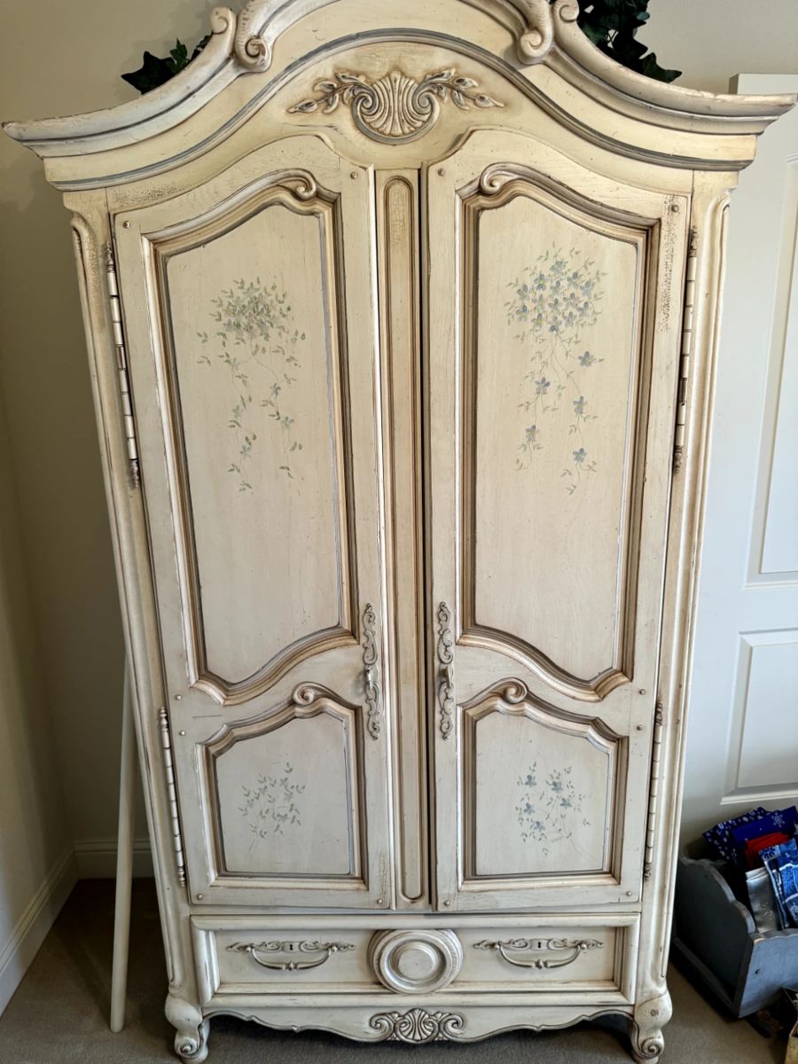 80"Hx42"Wx21"D