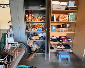 Fall & Halloween decor, plus small appliances & Pyrex