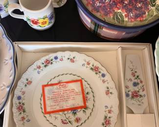 1957 Cake plate & server wedding gift