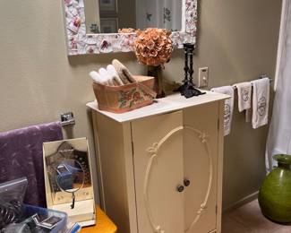 Shower hooks, curtain hooks, a hamper, small yellow cabinet in excellent condition and more