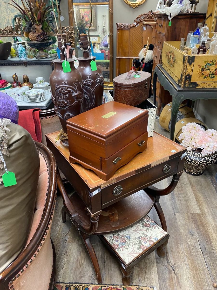 Eclectic clothing stores in San Antonio, TX - 32 results found ...