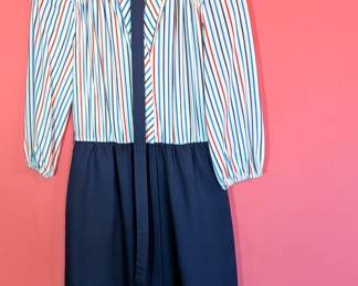 Very cute vintage dress