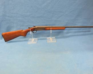 Lot 26. Stevens .410 break-action shotgun. Ser. No. 1078. 3" chamber.