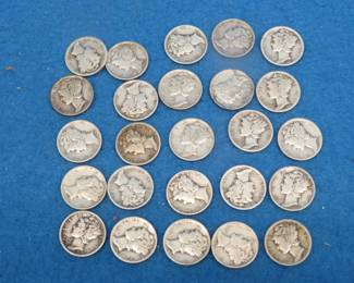 Lot 31. 25 silver Mercury dimes