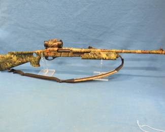 Lot 10. Remington 870 Super Magnum Special Purpose 12-gauge pump shotgun. SN AB0263SBA.