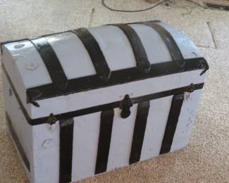 Lot 207. Immigrant truck