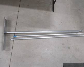 Lot 366. 20' aluminum roof rake