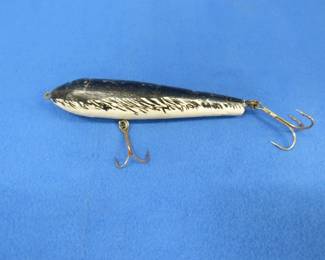Lot 480. Unidentified 6" wooden musky bait