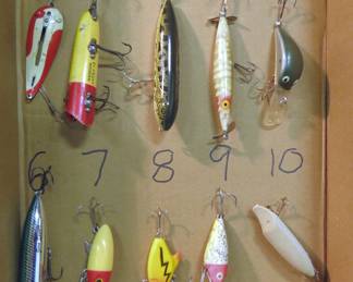 Lot 79. Ten vintage baits identified in the photos including a Heddon Flaptail