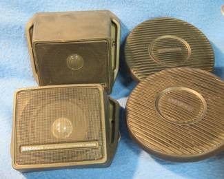 Lot 299. Pioneer Speakers Full Range TA-44. Untested.