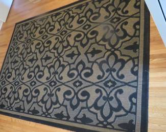 Lot 218. 91" x 62" rug in excellent condition