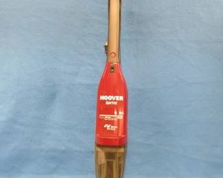 Lot 365. Hoover Sprint stand-up vacuum