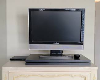 Insignia LCD 19" TV with remote, TV swivel base