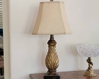 Antique inspired table lamp