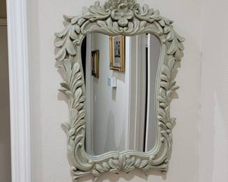Vintage Syroco ornate wall mirror